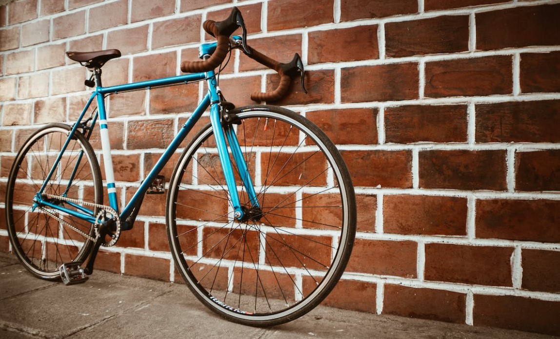 You are currently viewing Ein Fahrradhalter Garage hilft Platz zu sparen